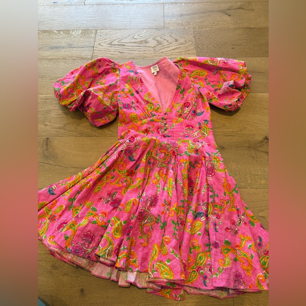 Beautiful pink linen dress from Aspen